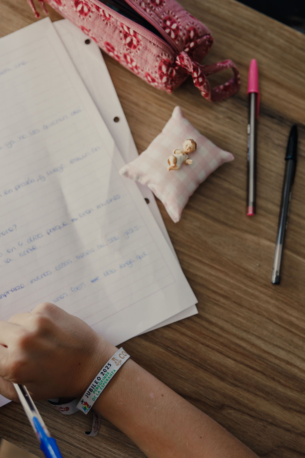 Niño Jesús Almohadita - Emaús Rosa