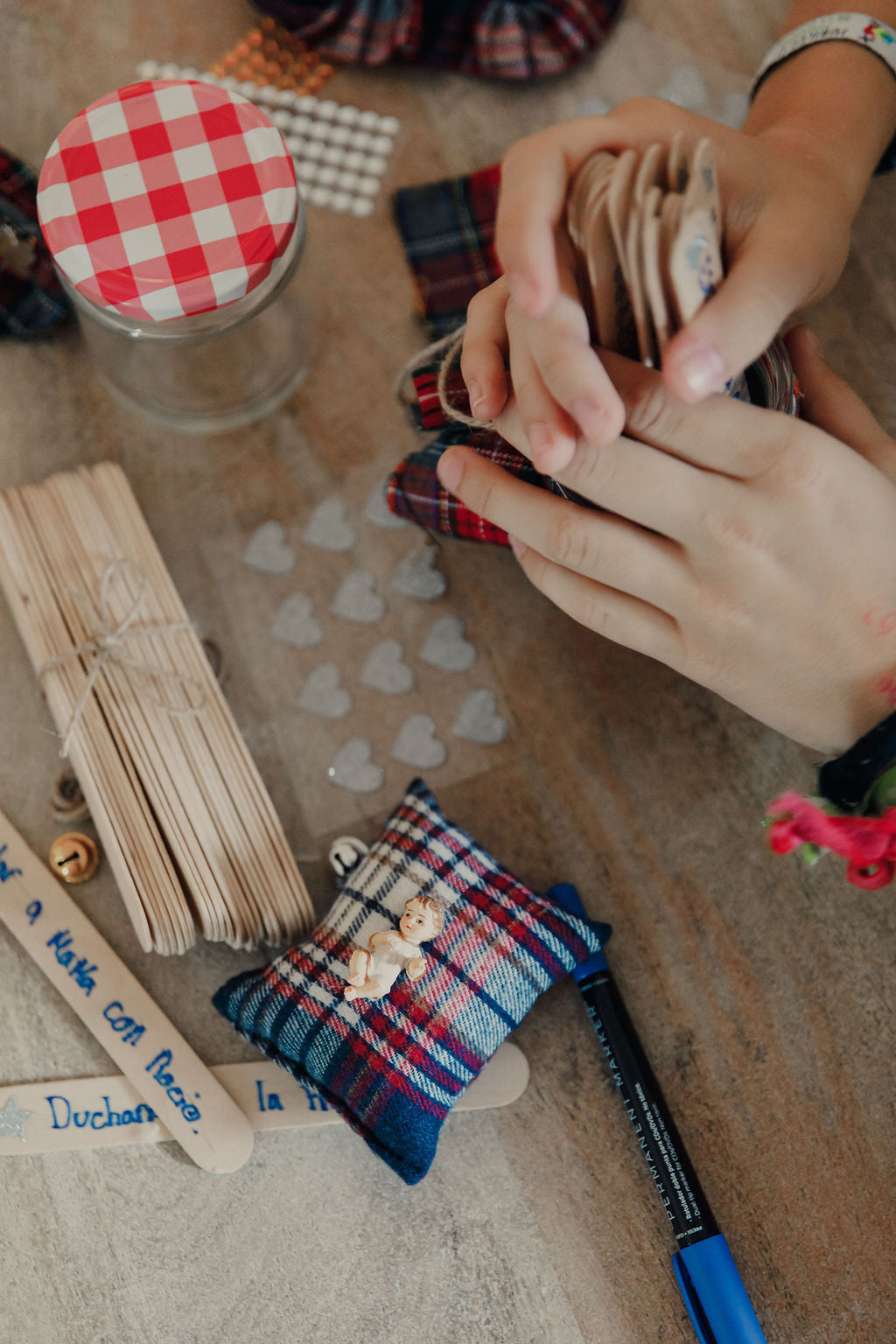 Niño Jesús Almohadita - Adviento Azul Marino