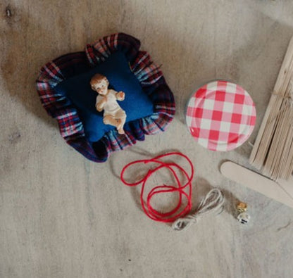 Niño Jesús Almohadita Volante - Adviento Azul Marino