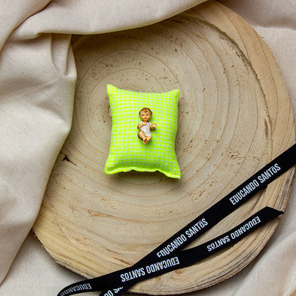 Niño Jesús Almohadita - Emaús Amarillo Fluor